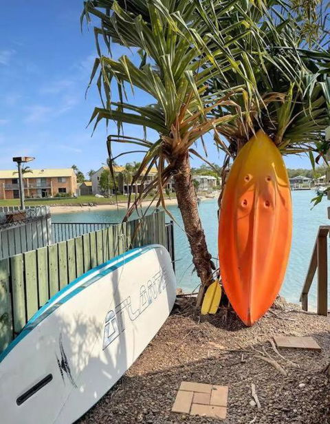 Mooloolaba Canal Front With Pontoon- 3 Beds - Accommodation Georgetown 0