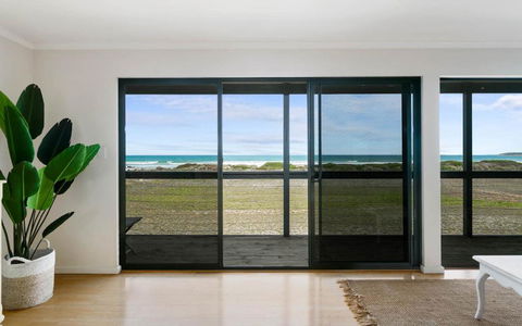 Mirage At Waters Edge - No Linen Included - Accommodation Georgetown 2