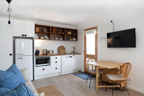 Miramar Studio - Accommodation Georgetown 0