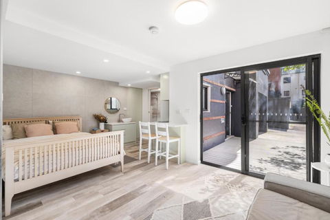 Modern Studio, Minutes To Ferry, City, CBD - Accommodation Georgetown 1