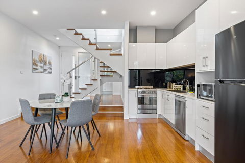 Modern 2-Bed Home In Brunswick With Courtyard - Accommodation Georgetown 3