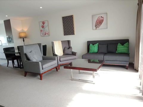 Modern 2BR 2BA Close To CBD - Accommodation Georgetown 0