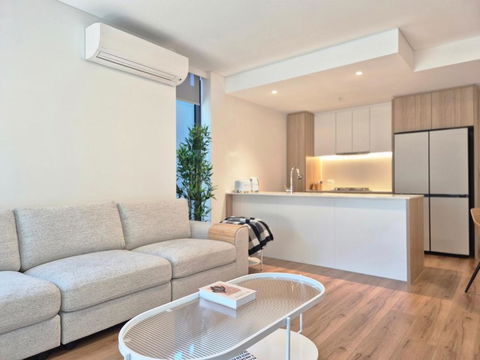 Modern 3 Bed Apt Near Lidcombe Station - Accommodation Georgetown 0