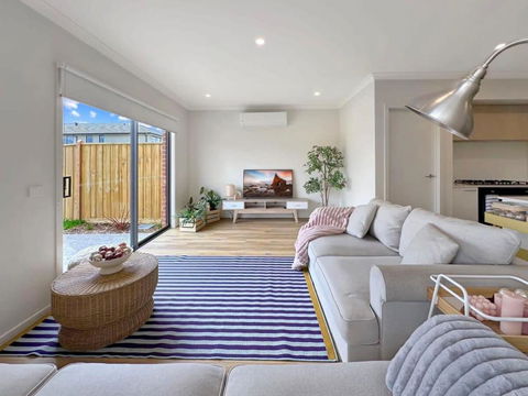Modern 4BR A New Home In Clyde - Accommodation Georgetown 3