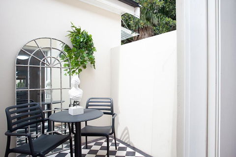 Modern And Cosy Inner West Apartment - Accommodation Georgetown 2