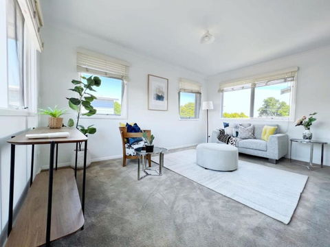 Modern And Elegant House With Swimming Pool - Accommodation Georgetown 3