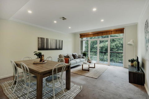 Modern Apartment In The Heart Of Canberra - Accommodation Georgetown 0