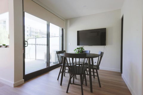 Modern Apt In Heart Of The City - Accommodation Georgetown 3