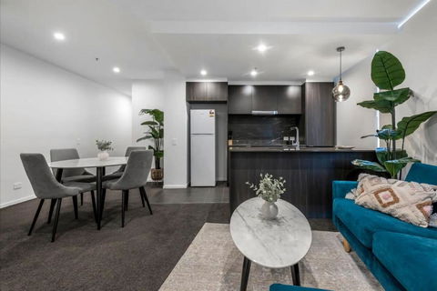 Modern City Escape Phillip ACT - Accommodation Georgetown 1