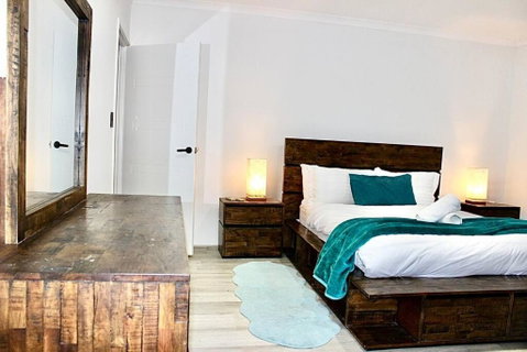 Modern Double-Story Abode A Scarborough Delight - Accommodation Georgetown 3