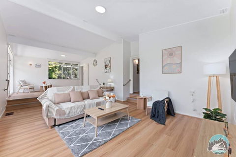 Modern House With Spacious Backyard In Telopea - Accommodation Georgetown 1