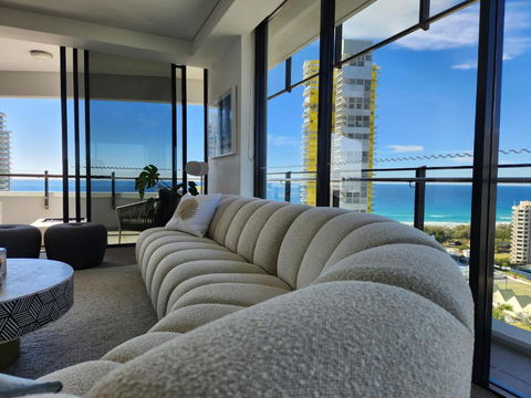 Modern Luxury With Breathtaking Ocean Views - Accommodation Georgetown 1