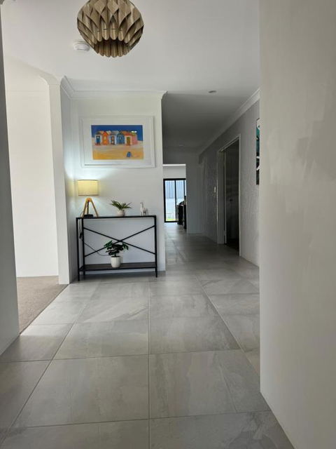 Modern Stylish 4 Bed 2b House Close To The Beach, Whole Home !! - Accommodation Georgetown 2