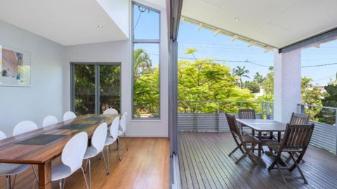 Moffat Retreat, Moffat Beach - Accommodation Georgetown 0