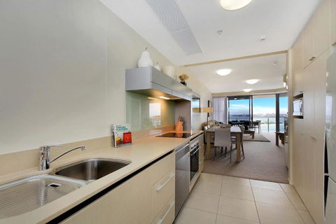 Monaco Unit 905, 12 Otranto St - Accommodation Georgetown 3