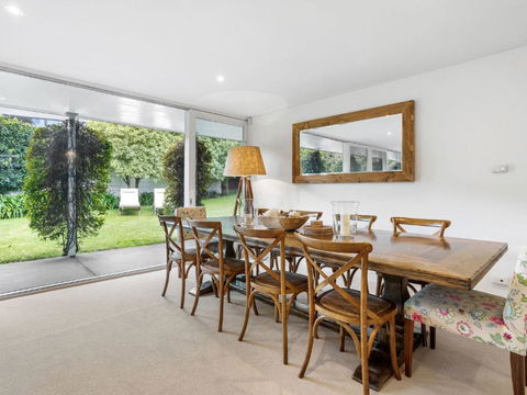 Montauk Portsea - Accommodation Georgetown 3