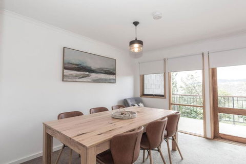 Montebello 3 12 Cobbodah Street - Accommodation Georgetown 2