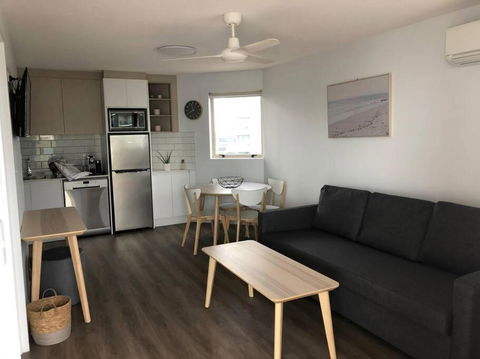 Mooloolaba Beach Apartment - Accommodation Georgetown 3
