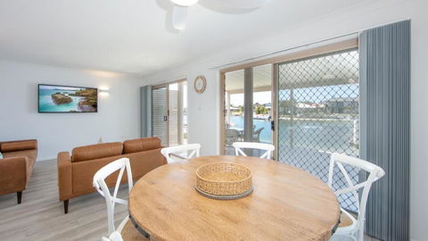 Moondance 2 - Accommodation Georgetown 2