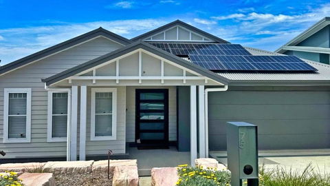 Moonee Retreat - 200m To Beach And Ocean Reserve Views - Accommodation Georgetown 2
