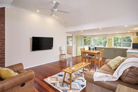 Moonya Avocado Farm Cottage - With Early Check-in - Accommodation Georgetown 0