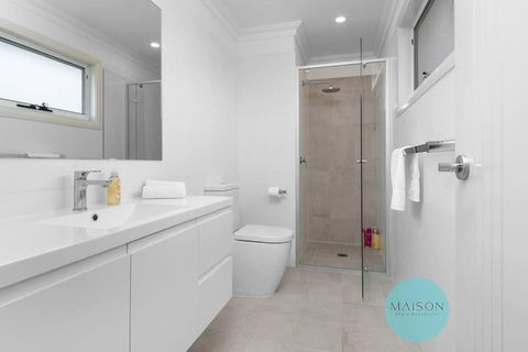 Modern Townhouse In The Heart Of Adamstown - Accommodation Georgetown 2