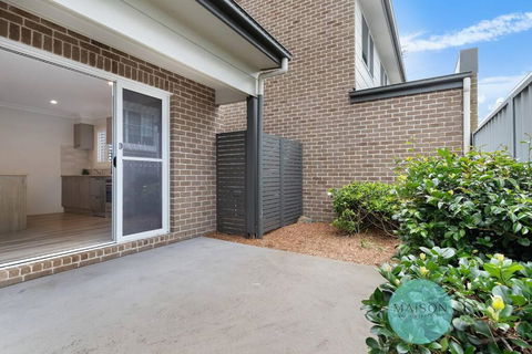 Modern Townhouse In The Heart Of Adamstown - Accommodation Georgetown 3