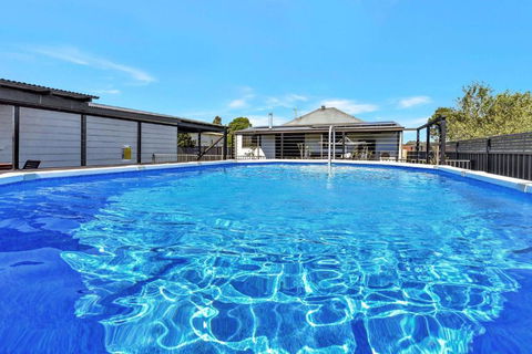 Mount View Vista With Private Pool - Accommodation Georgetown 0