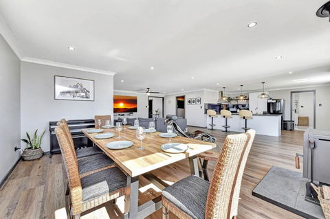 Mount View Vista With Private Pool - Accommodation Georgetown 1