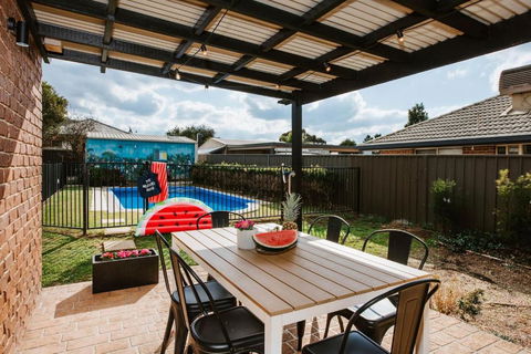 Mulberry On Melton - A Charming Poolside Cottage - Accommodation Georgetown 0