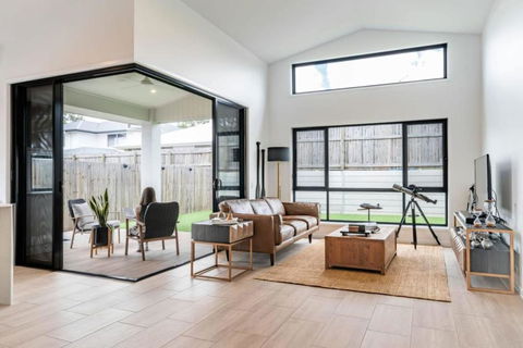 New Designer Built Boutique Holiday Home Heathwood - Accommodation Georgetown 1