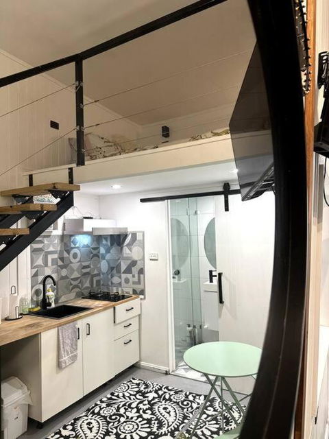 NEW! Sea Joley Tiny Home - Accommodation Georgetown 2