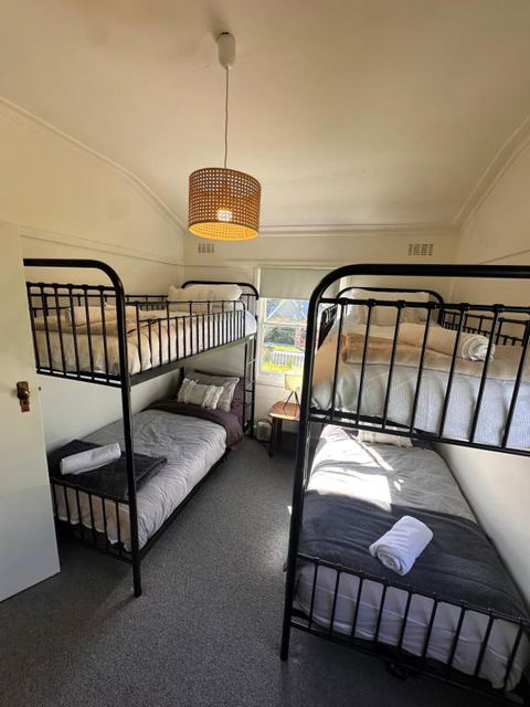 Mount Beauty 3BR Home - Accommodation Georgetown 1