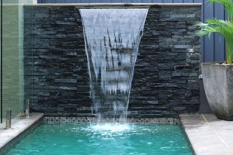 Newtown Vibes With Pool & Parking - Accommodation Georgetown 0