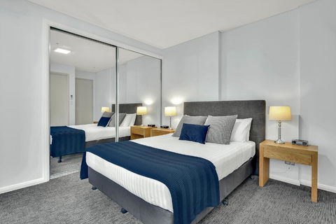 North Sydney Large Two Bedroom MIL2252402 - Accommodation Georgetown 2