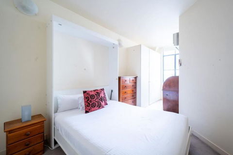 NOVA - Inner City Double Storey Loft With Views - Accommodation Georgetown 2