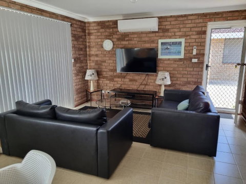 Ocean Beach Chalet 16 - Accommodation Georgetown 0