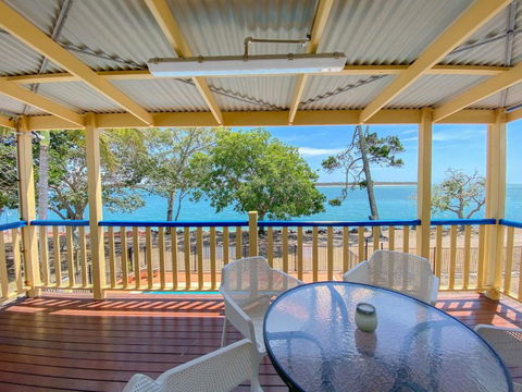 Ocean Shores UP - Burrum Heads- Riverfront - Pool -2BR - Accommodation Georgetown 1