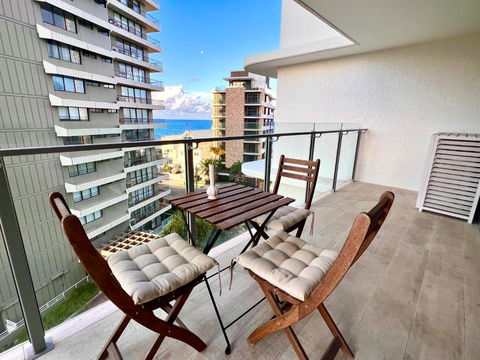 Ocean View 2BR Main Beach Getaway - Accommodation Georgetown 3