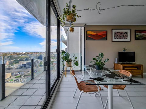 Ocean View Apartment Close To CBD With Indoor Pool. - Accommodation Georgetown 0