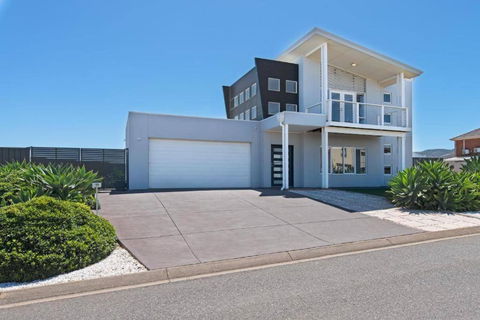 On Seascape - Accommodation Georgetown 0