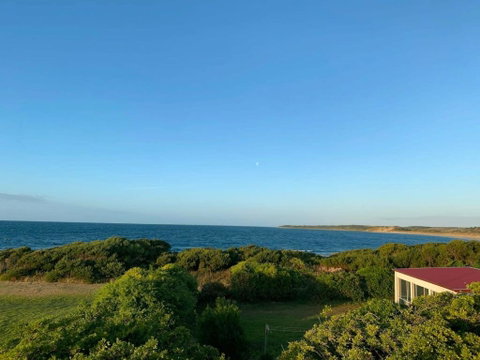 On The Beach & Golf Course Minutes From MTB Trails - Accommodation Georgetown 3