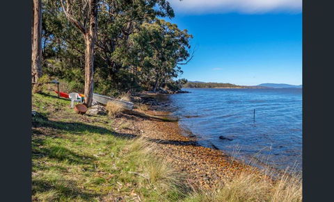 On The Huon River - Accommodation Georgetown 1