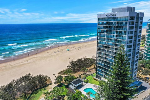 One The Esplanade Apartments On Surfers Paradise - Accommodation Georgetown 0