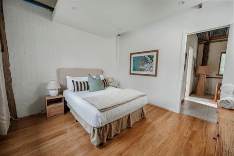 Orchard Cottage - Quiet Farm Escape - Accommodation Georgetown 1