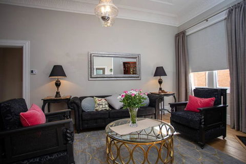 Oxbridge- Period Home In Central Goulburn - Accommodation Georgetown 0