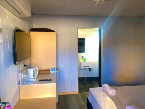 OXFORD HOTEL MOTEL - Accommodation Georgetown 0