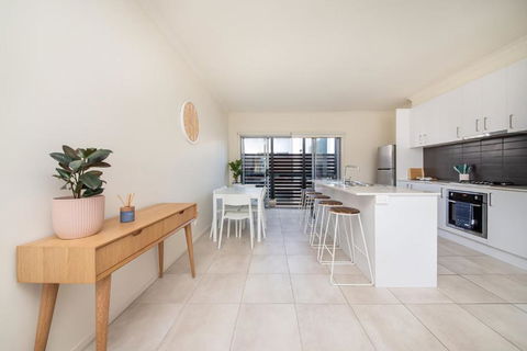 Page Seven By Property Mums - Accommodation Georgetown 1