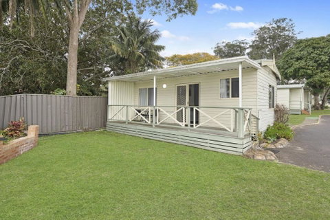 Paradise Palms Caravan Park - Accommodation Georgetown 1
