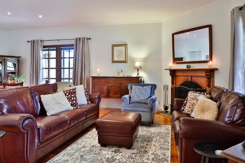 Parker Lodge Maldon - Accommodation Georgetown 0